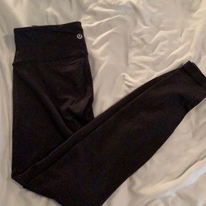 Lululemon black align pant (low rise) size 4